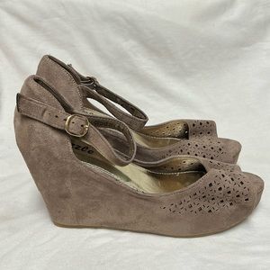 Pazzle, Light Fawn Beige, Strap Ankle, Wedges, Size 11